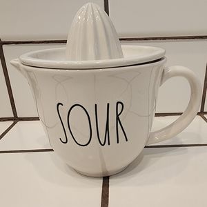 Rae Dunn juicer